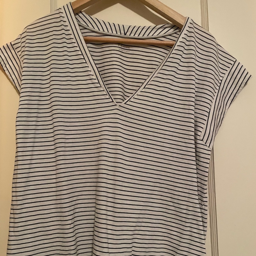 Frame black and white top. Size large.